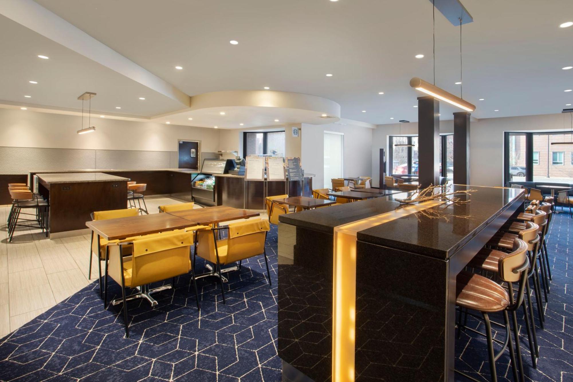 Hotel Courtyard 3*